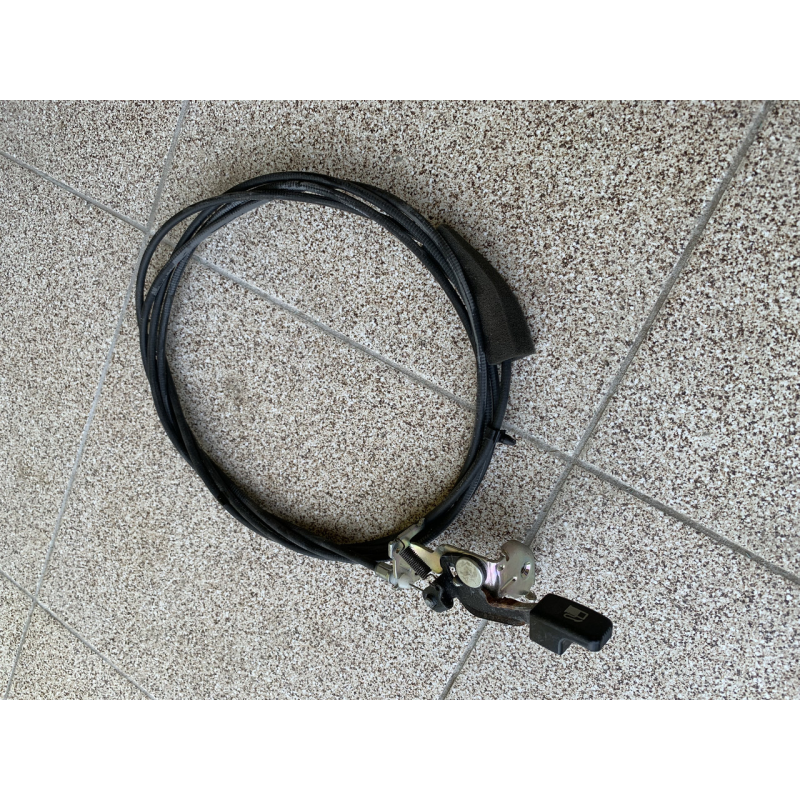 Трос лючка бензобака з ручкою Mitsubishi Pajero Sport Трос лючка бензобака з ручкою Mitsubishi Pajero Sport