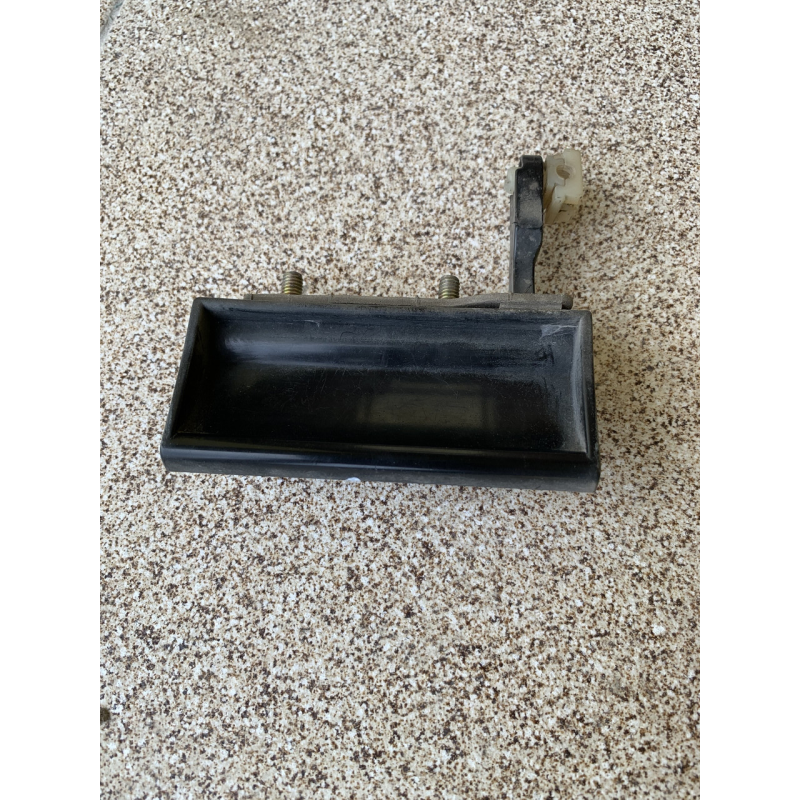 Ручка кришки багажника Mitsubishi Pajero Sport MR371739 Ручка кришки багажника Mitsubishi Pajero Sport MR371739