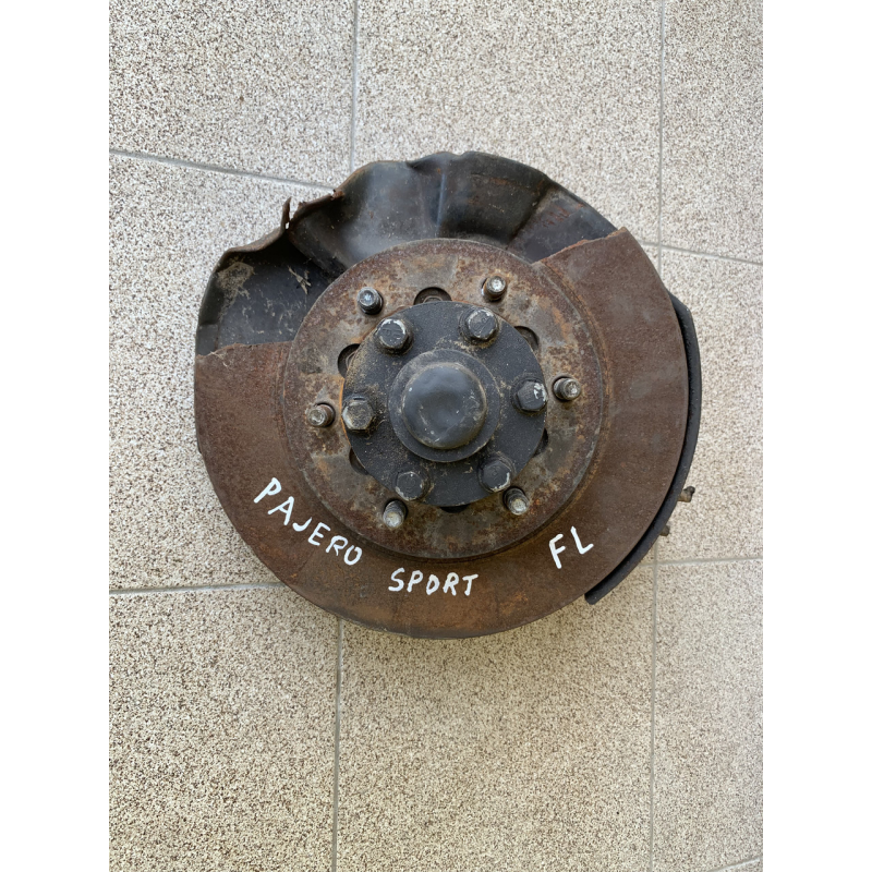 Цапфа / поворотний кулак лівий в зборі Mitsubishi Pajero Sport Цапфа / поворотний кулак лівий в зборі Mitsubishi Pajero Sport