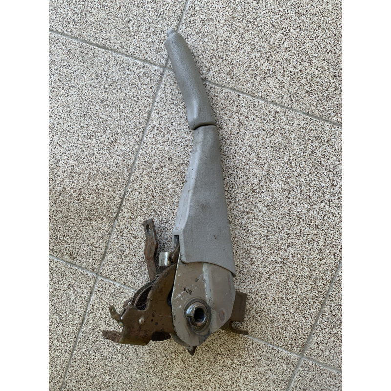 Ручка ручника Mitsubishi Pajero Sport 1 Ручка ручника Mitsubishi Pajero Sport 1