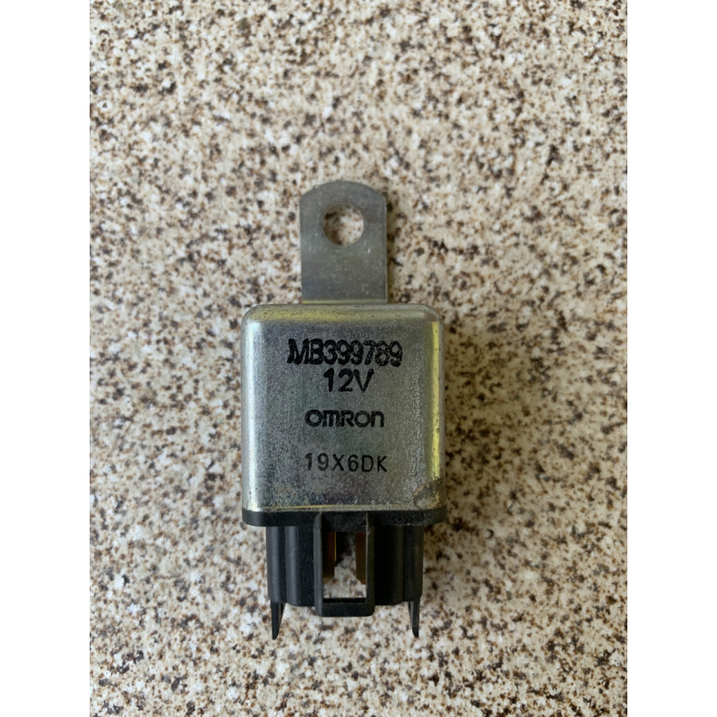 Реле Mitsubishi Pajero Sport MB399789 Реле Mitsubishi Pajero Sport MB399789