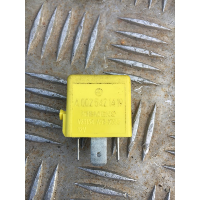 Реле Mercedes E300 TD W210 a0025421419 Реле Mercedes E300 TD W210 a0025421419