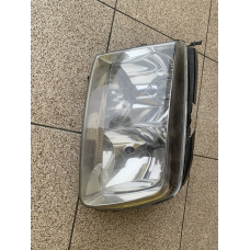 Фара права Volkswagen Polo 99-01