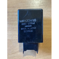 Реле склоочисника Mitsubishi Pajero Sport MR122496