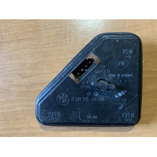 Плата заднього ліхтаря ліва Bmw 5 Series E39 8371325