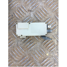 Підсилювач антени Mercedes W210 2108203989