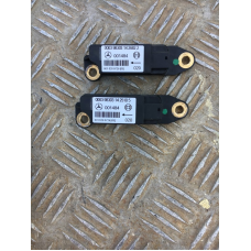 Датчик AirBag боковий Mercedes  0018200726