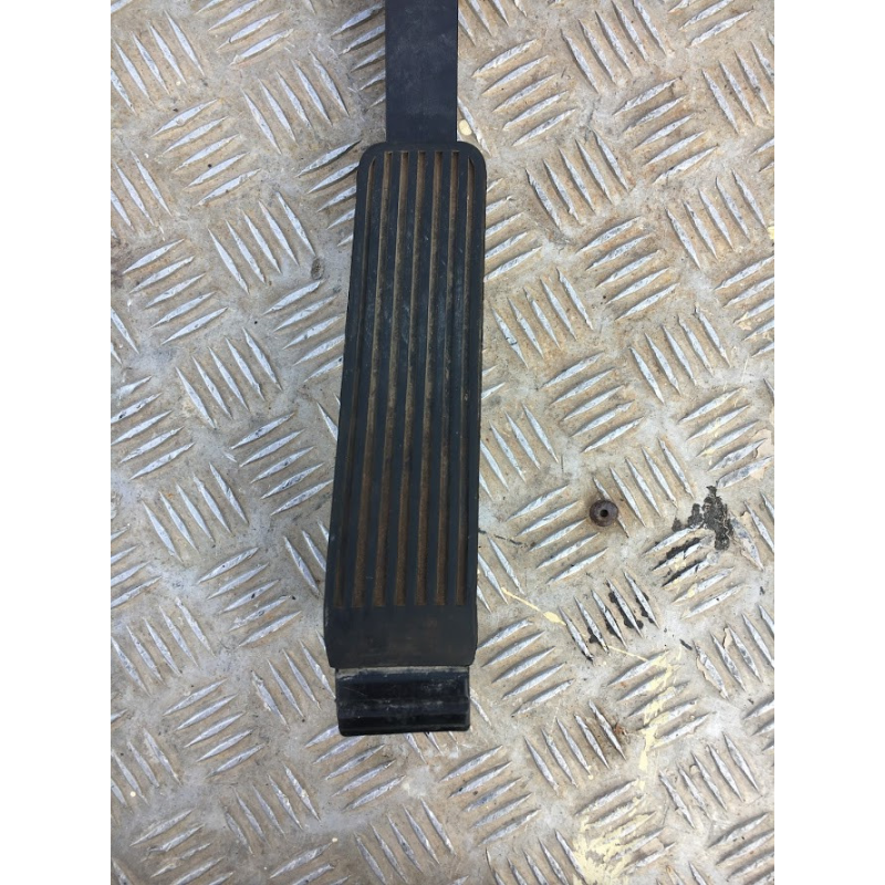 Педаль газу Mercedes W210 (2203010001) Педаль газу Mercedes W210 (2203010001)