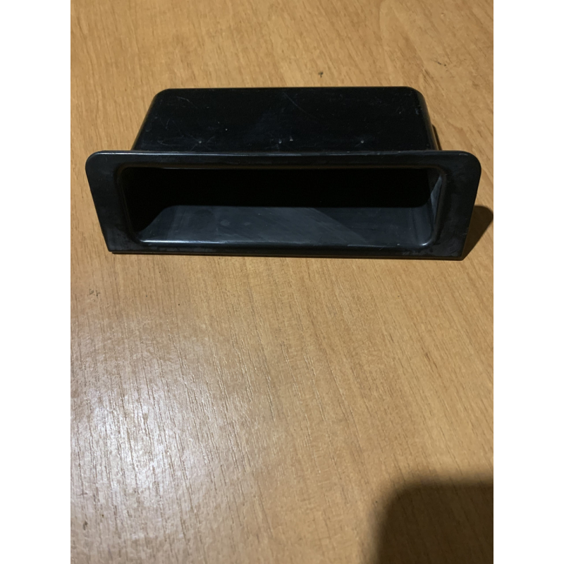 Поличка передньої консолі BMW 5 Series E39 51168159701