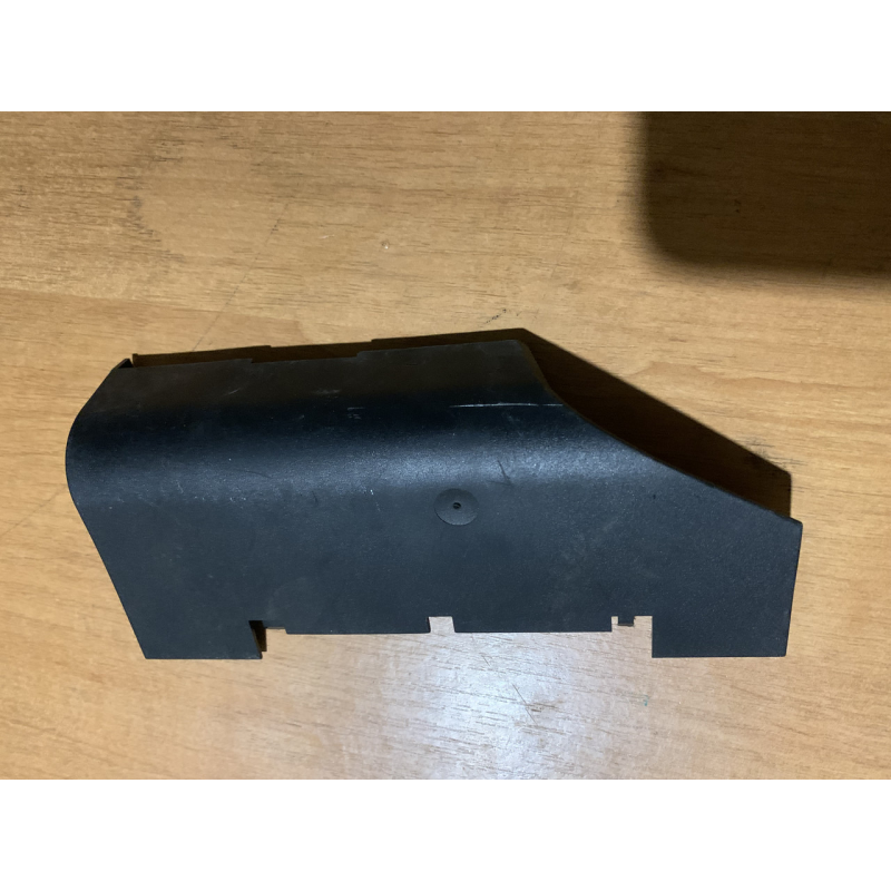 Накладка Volkswagen Vento 1H0972905 Накладка Volkswagen Vento 1H0972905