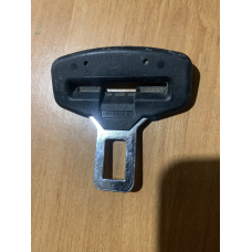 Фіксатор защіпка защолка ременя безпеки BMW