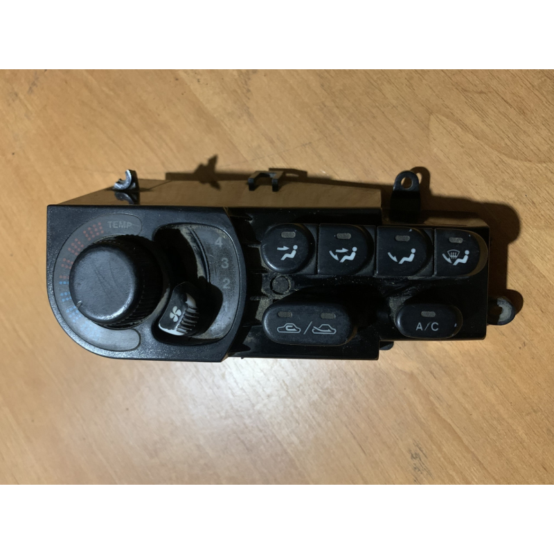 Блок управління кліматконтролем Mazda Xedos 6