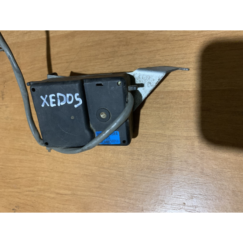 Моторчик заслінки пічки Mazda Xedos 6