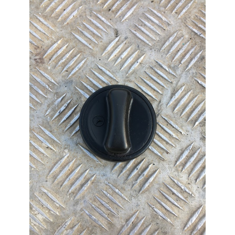 Кришка Бака Mercedes W210