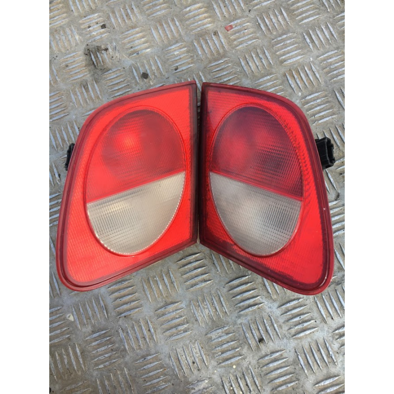 Ліхтар задній внутрішній Mercedes Benz W210 E-Class 2108201064 / 2108200964 Ліхтар задній внутрішній Mercedes Benz W210 E-Class 2108201064 / 2108200964