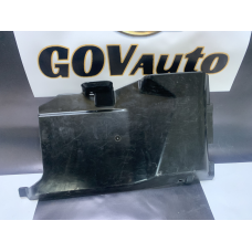 Накладка торпедо нижня Mitsubishi Pajero Sport MR250982