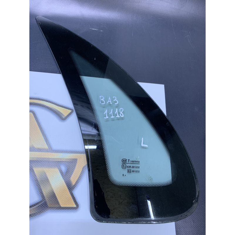 Скло заднє ліве (глухе) Ваз 1118