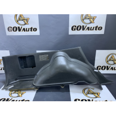 Обшивка накладка багажника ліва Mitsubishi Pajero Sport MR227527