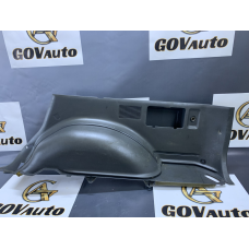 Накладка обшивка багажника права Mitsubishi Pajero Sport MR227528