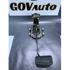 Педаль гальма Mitsubishi Pajero Sport 1