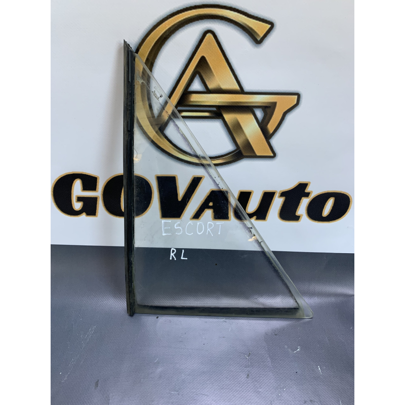 Скло дверей заднє ліве (глухе) Ford Escort MK4 Combi