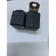Реле фари Lada 12 В 30 А 90374710