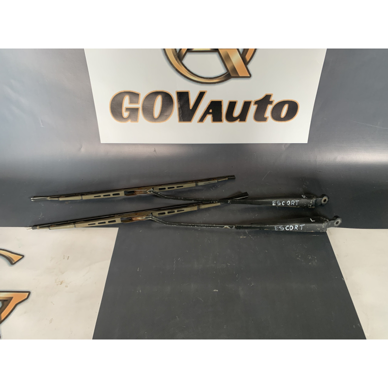 Повідець двірника Ford Escort MK4