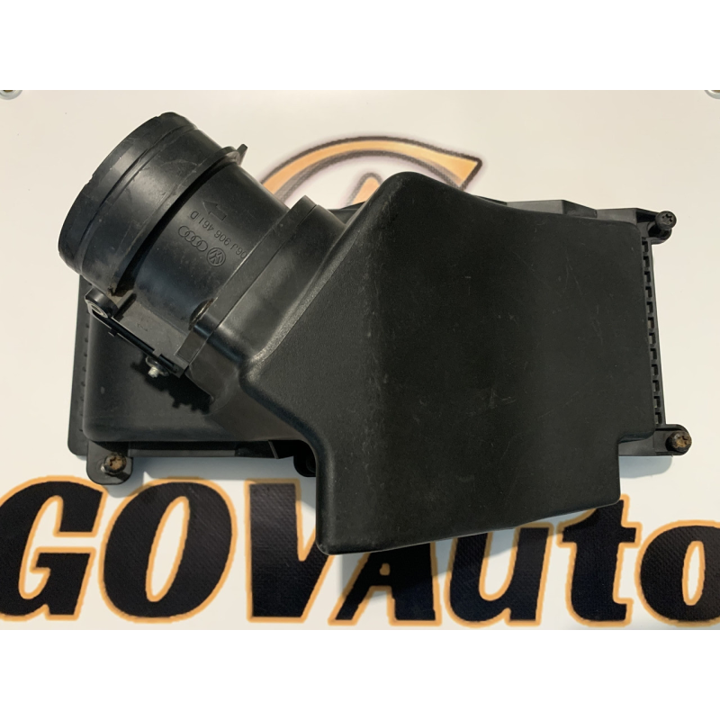 Корпус повітряного фільтра (верхня частина) Audi A4 B8 0111450A