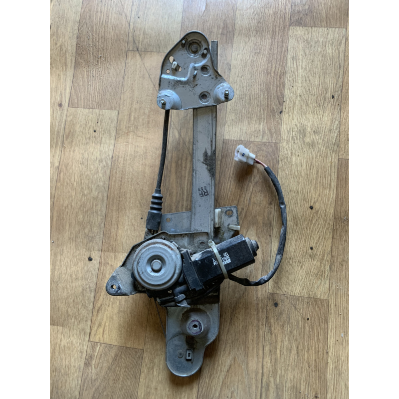 Склопідйомник передній правий Mazda Xedos 6