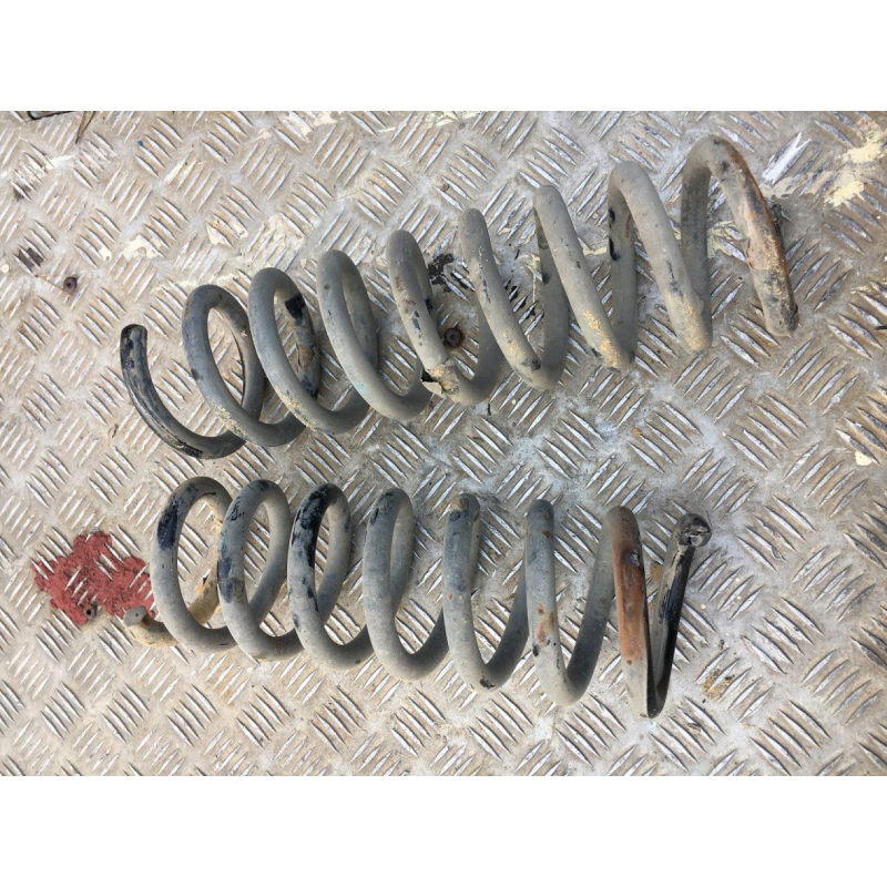 Пружини передні Mercedes W210 Пружини передні Mercedes W210