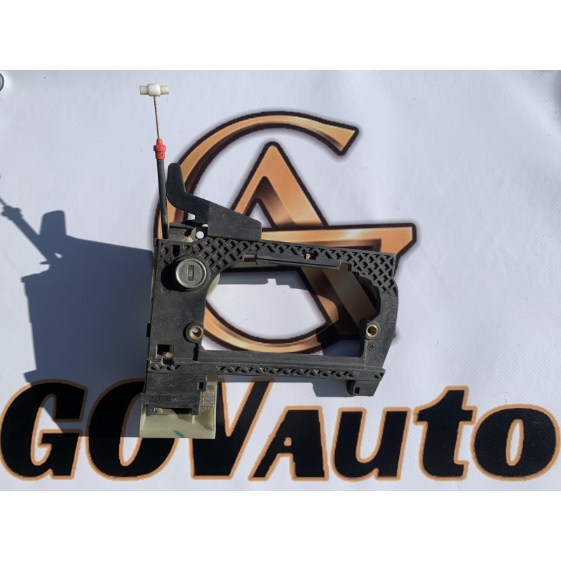 Рамка кронштейн ручки BMW 5 E39 передня права