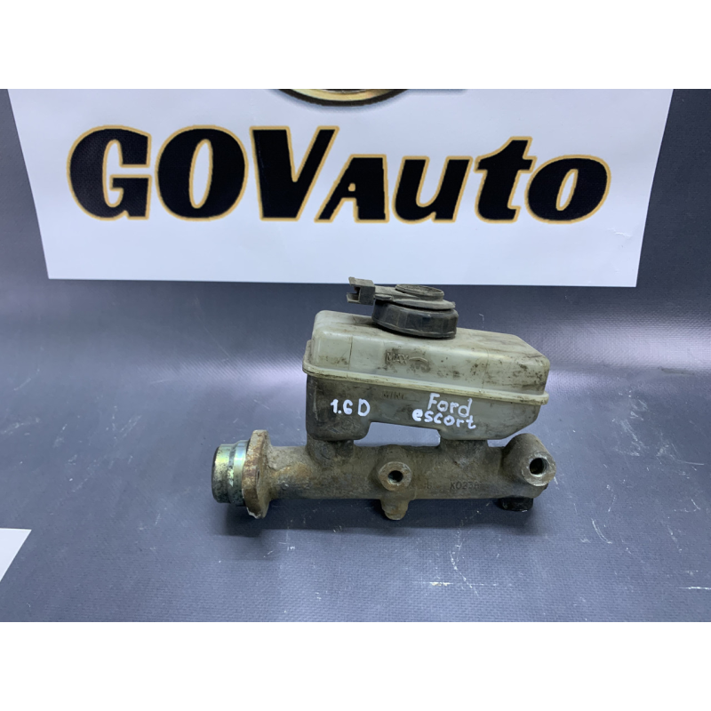 Головний гальмівний циліндр Ford Escort mk4 Orion