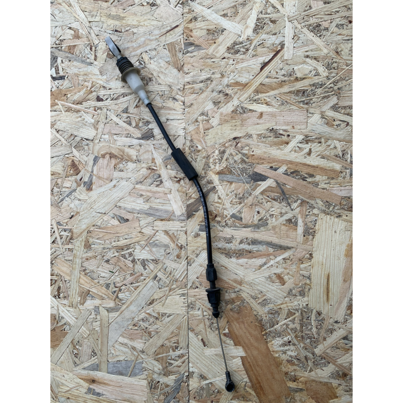 Тросик газу Mercedes W210 2103002330 Тросик газу Mercedes W210 2103002330