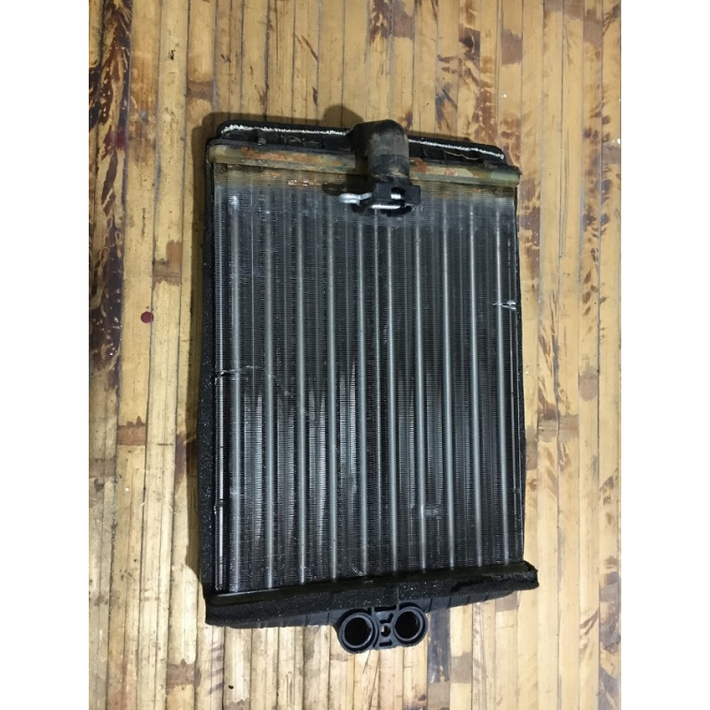 Радіатор печінка для Mercedes-Benz E-class (W210) Радіатор печінка для Mercedes-Benz E-class (W210)