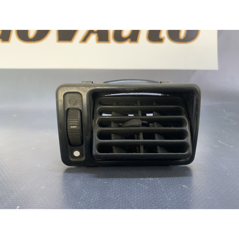 Дефлектор повітря Ford Escort / Orion лівий 86AGB018B09AB