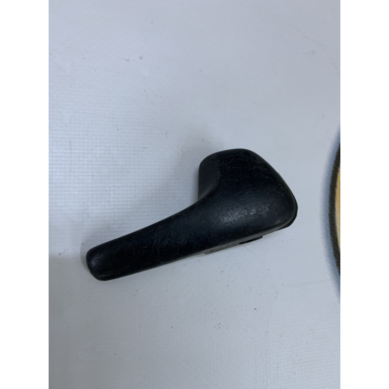 Ручка дверей внутрішня права VW Passat B4 3A0837226