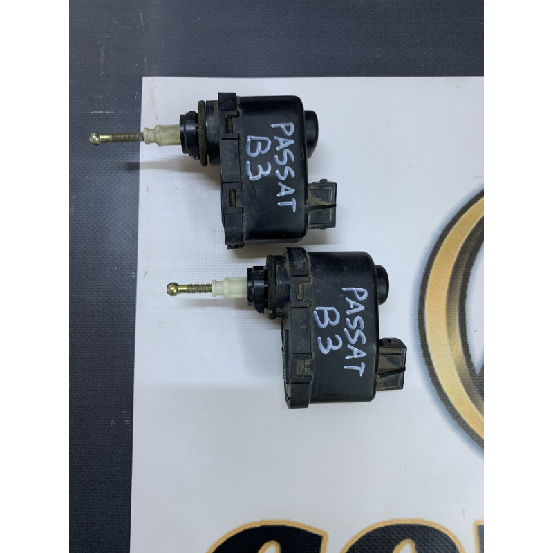 Коректор фар Volkswagen Passat B3 B4 357941295