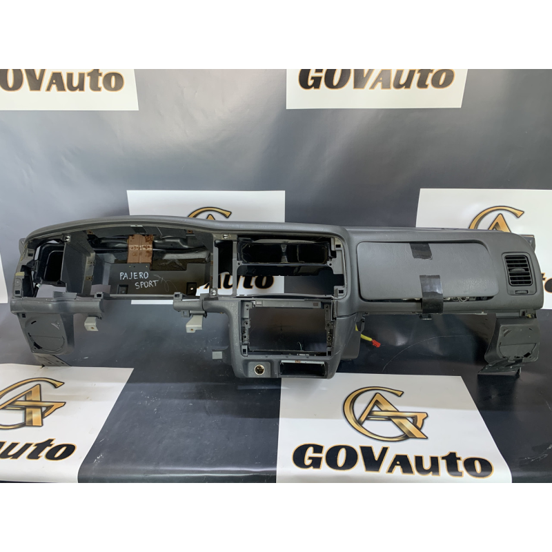 Торпедо Mitsubishi Pajero Sport 1 Торпедо Mitsubishi Pajero Sport 1