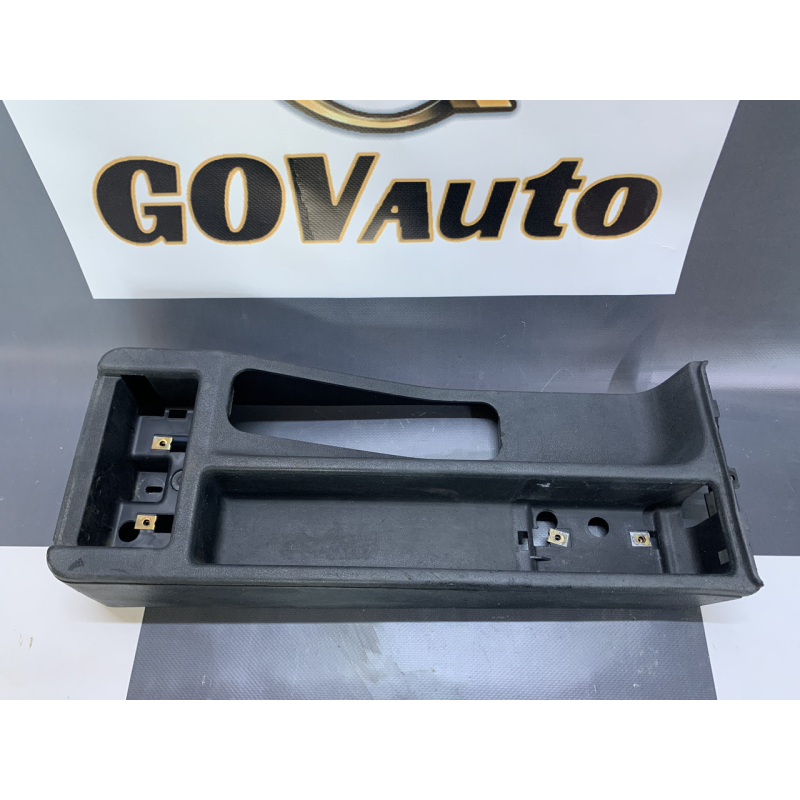 Консоль/ шахта/ борода/накладка центральна Bmw 3 E36 51168119239