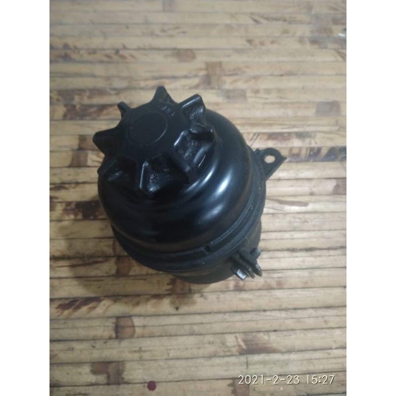 Бачок ГУРа BMW E39