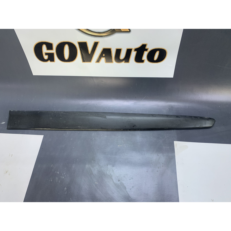 Накладка / молдінг дверей задніх лівих Fiat Stilo SW 7353145330 Накладка / молдінг дверей задніх лівих Fiat Stilo SW 7353145330