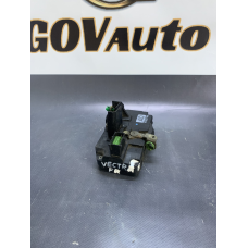 Замок дверей передній правий Opel Vectra B 90507060