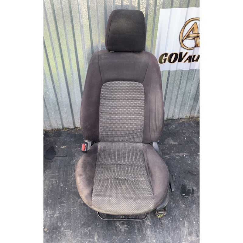 Сидіння водія Mazda 6 GG Сидіння водія Mazda 6 GG
