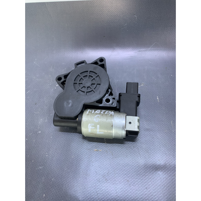 Моторчик склопідіймача Mazda 6 GG передній лівий GJ6A5958X Моторчик склопідіймача Mazda 6 GG передній лівий GJ6A5958X