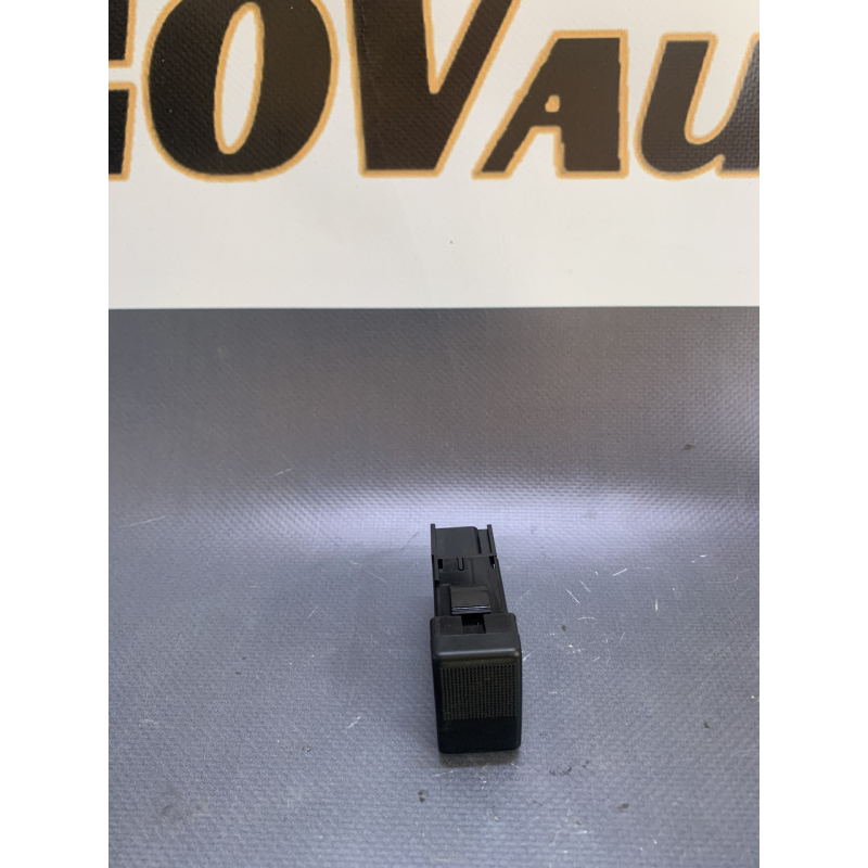 Кнопка заглушка Mazda 6 GG