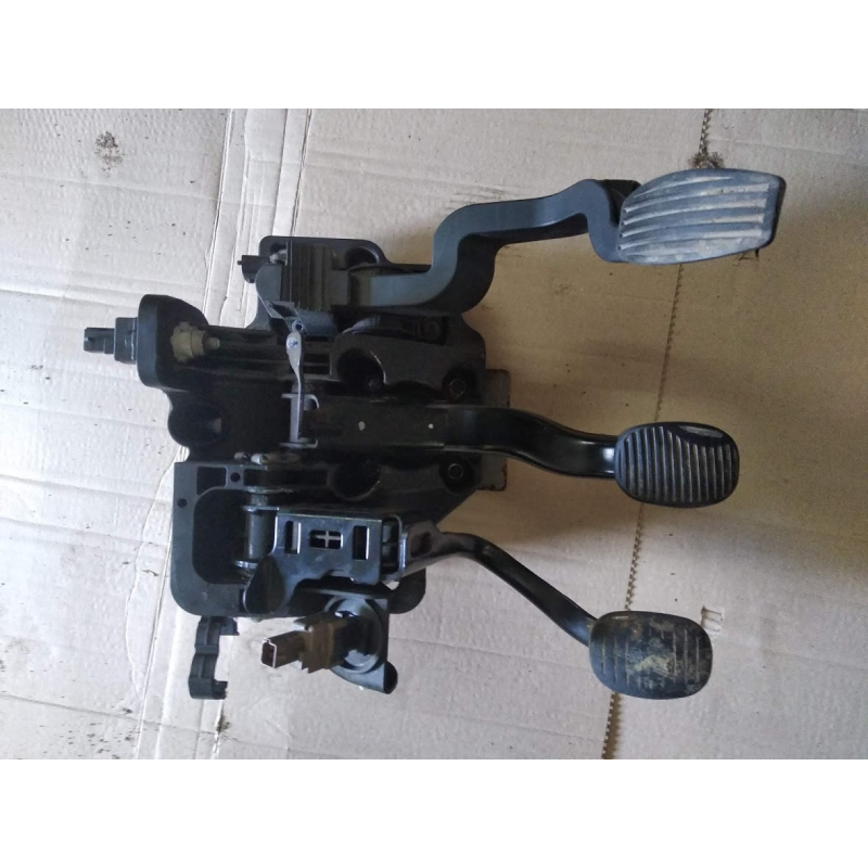 Педальна група/Узел педальний (блок педалей) Fiat Stilo 01-07р. 000468439900