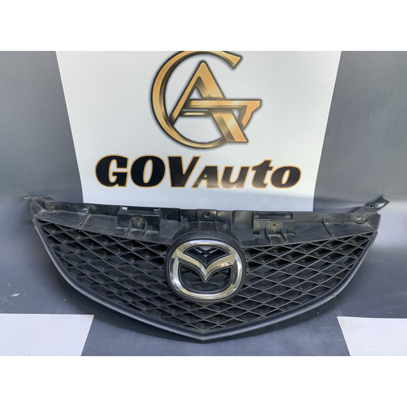 Решітка радіатора Mazda 6 GG