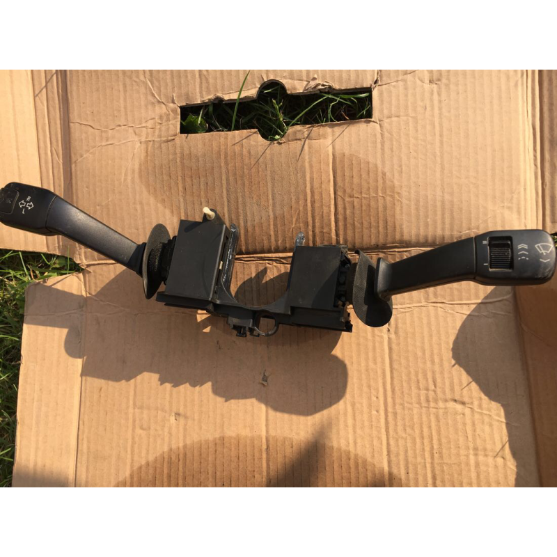 Підрульовий перемикач (гітара) Bmw 5 Series E39