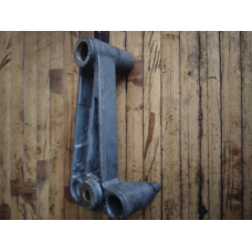 Кронштейн натягувача гром Opel Vectra B 90411763