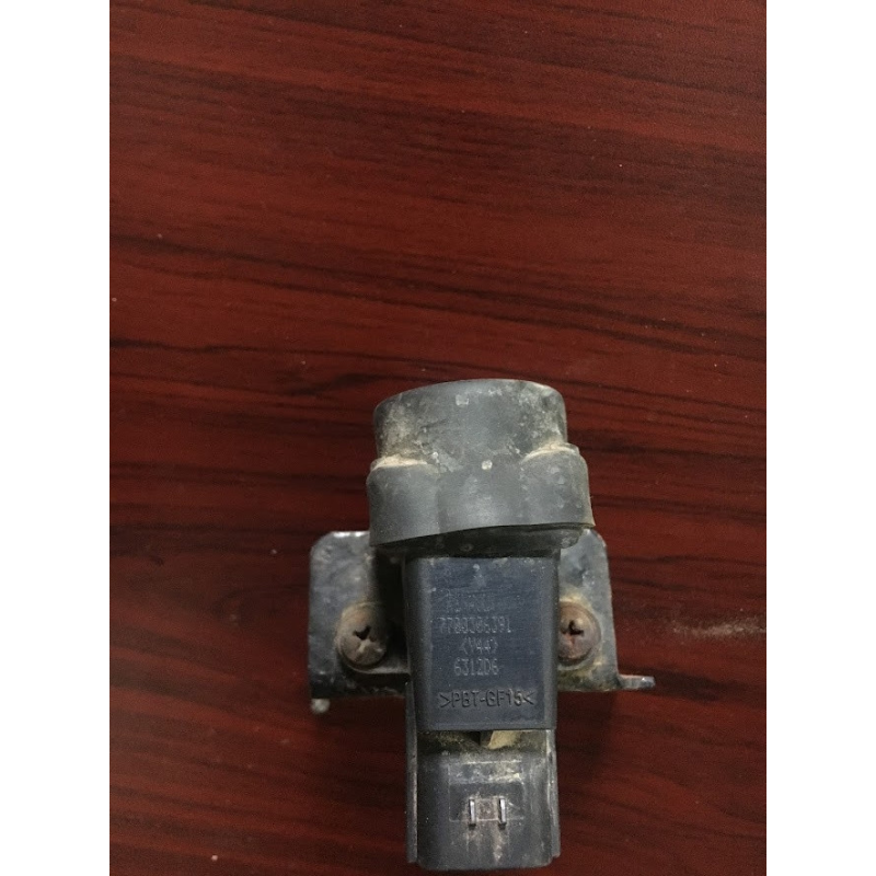 Датчик удару Renault 7700306391